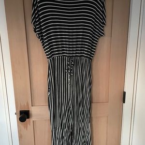 Wide leg striped jumpsuit with pockets
